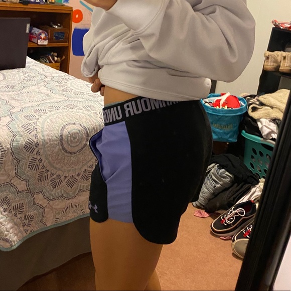 Shorts - Picture 2 of 2